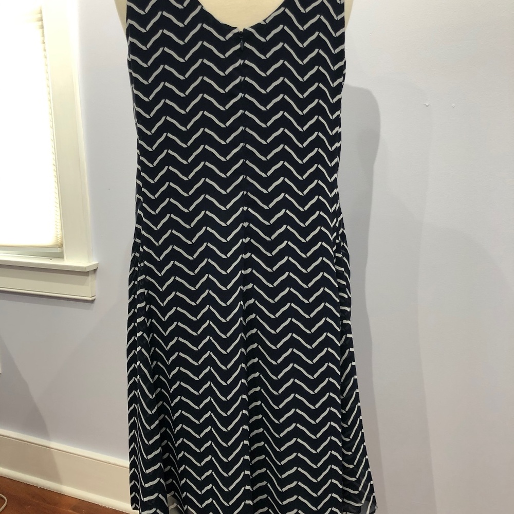 Armani Collezioni Navy & White Chevron swing/flowy party dress Size 10.Like new!